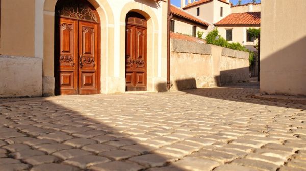 Top 5 couvreurs à Antibes pour vos projets de toit